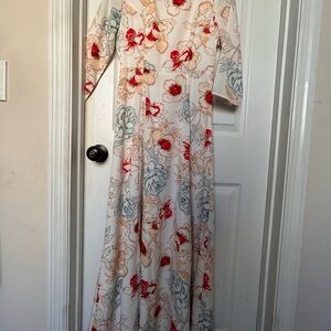 Roolee 3/4 Sleeve Floral Maxi Dress in White with Red and Blue